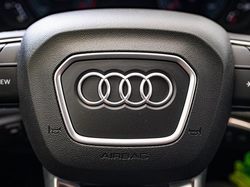 Used 2022 Audi Q3 2.0T Premium Plus image 28