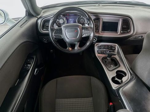 Used 2022 Dodge Challenger GT RWD image 4