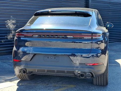 New 2026 Porsche Cayenne Coupe AWD/4WD image 6