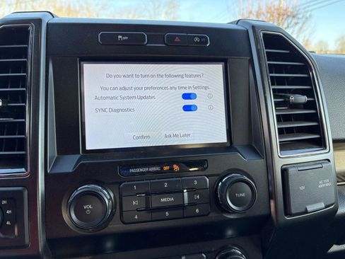 Used 2020 Ford F150 XLT w/ Equipment Group 302A Luxury image 18