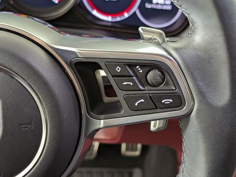 Used 2023 Porsche Cayenne S image 22