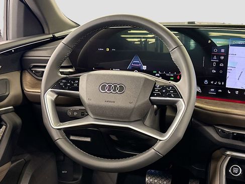 New 2025 Audi Q5 Premium Plus image 18