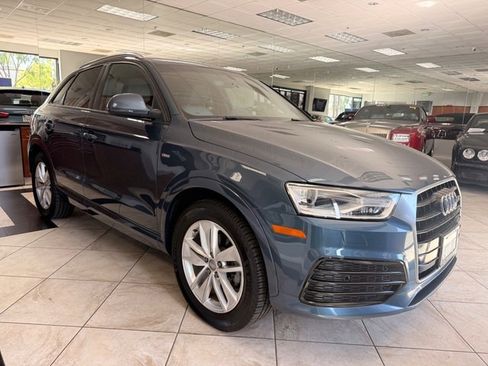 Used 2018 Audi Q3 2.0T Premium w/ Convenience Package image 2