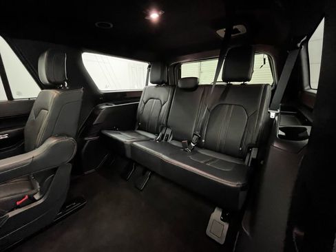 Used 2023 Ford Expedition Max Platinum image 31