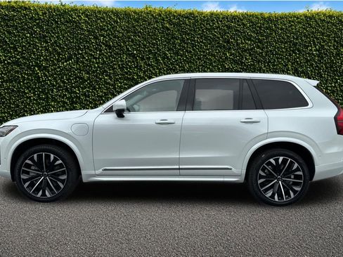 New 2025 Volvo XC90 T8 Plus w/ Protection Package Premier AWD/4WD image 3