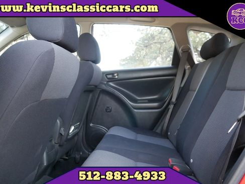 Used 2006 Pontiac Vibe Sport Wagon 4D w/ Preferred Package image 20
