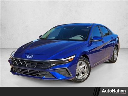 Used 2024 Hyundai Elantra SE