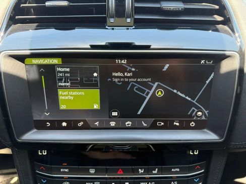 Used 2020 Jaguar F-PACE Prestige AWD/4WD image 28