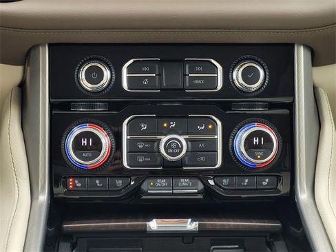 Used 2021 GMC Yukon Denali image 14