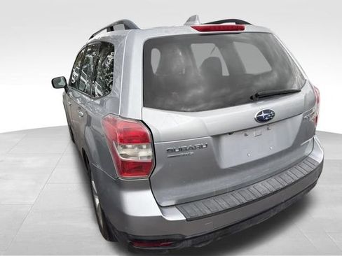 Used 2016 Subaru Forester 2.5i w/ Alloy Wheel Package AWD/4WD image 12