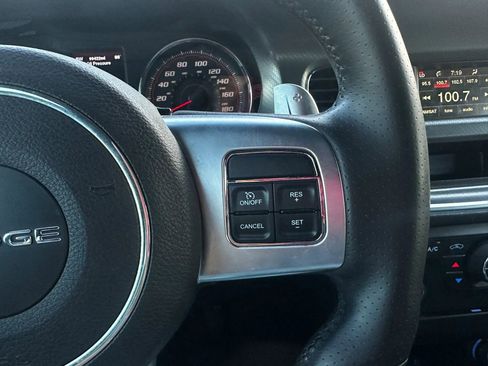 Used 2012 Dodge Charger SRT8 Super Bee w/ Driver Convenience Group II RWD image 23