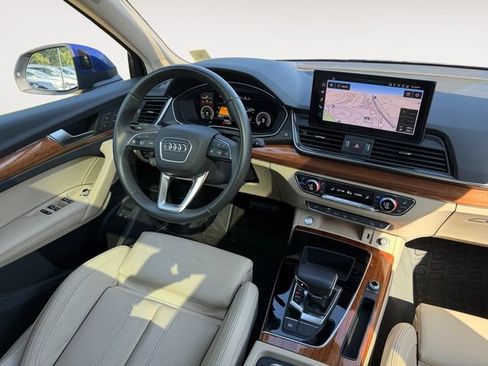 Used 2023 Audi Q5 e Prestige AWD/4WD image 16
