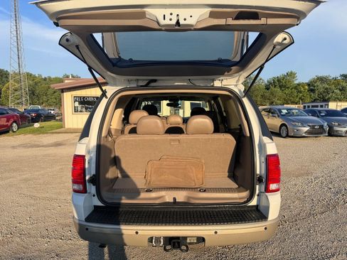 Used 2005 Ford Explorer Eddie Bauer AWD/4WD image 25