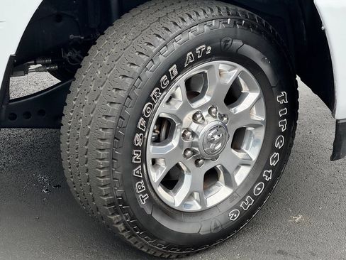 Used 2024 RAM 2500 Laramie w/ Safety Group AWD/4WD image 14
