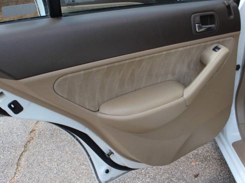 Used 2004 Honda Civic LX image 17