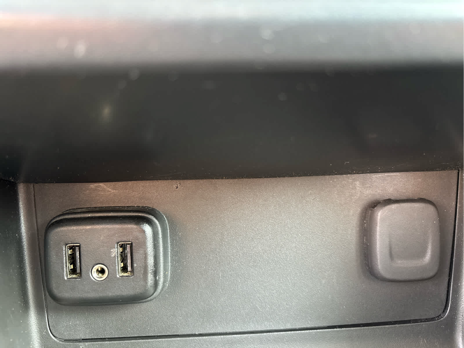 Used 2019 GMC Canyon SLE AWD/4WD image 25