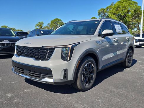 New 2026 Kia Sorento S image 4