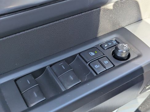 Used 2025 Toyota Tundra Platinum image 20