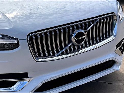 Used 2024 Volvo XC90 B5 Core w/ Protection Package Premier image 30