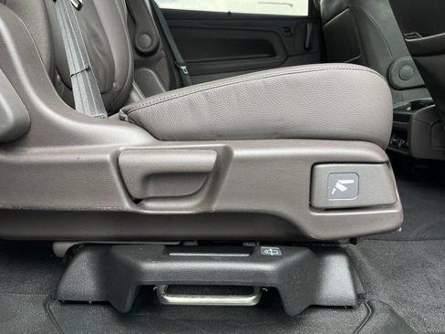 Used 2019 Honda Odyssey Elite image 34