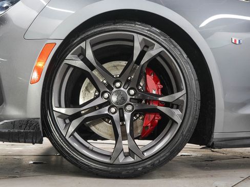 Used 2019 Chevrolet Camaro SS RWD image 29