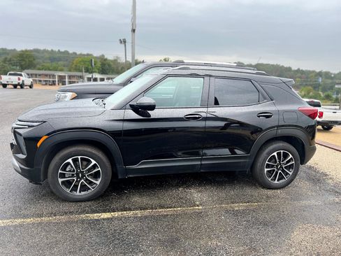 Used 2024 Chevrolet TrailBlazer LT w/ Driver Confidence Package image 5