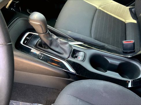 Used 2020 Toyota Corolla SE FWD image 17