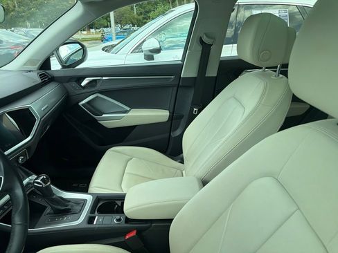 Used 2022 Audi Q3 2.0T Premium w/ Convenience Package AWD/4WD image 13