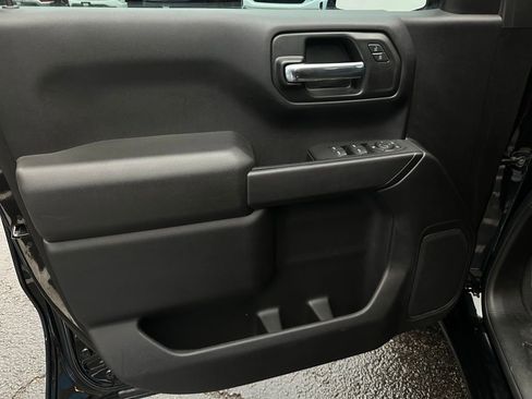 Used 2024 Chevrolet Silverado 1500 Custom image 11