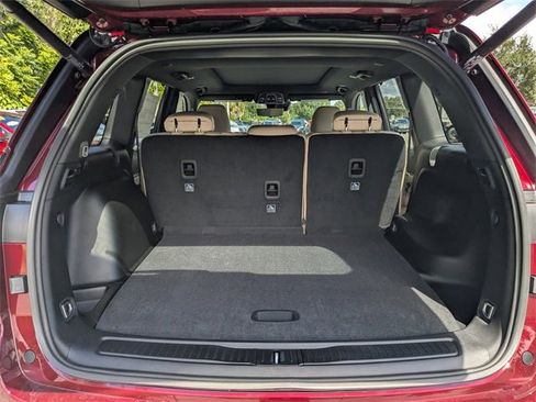 New 2025 Jeep Grand Cherokee Limited w/ Luxury Tech Group II image 13