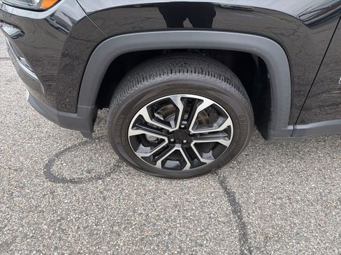 Certified 2022 Jeep Compass Limited image 24