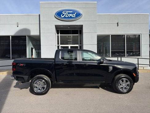 New 2025 Ford Ranger Lariat w/ Chrome Accent Package image 2