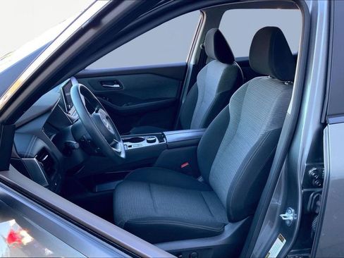 Used 2023 Nissan Rogue SV image 15