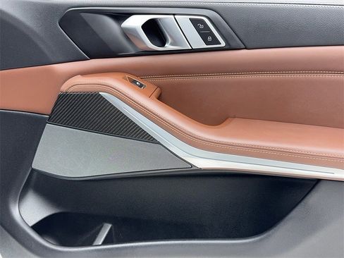 Used 2022 BMW X5 M50i w/ Dynamic Handling Package image 46