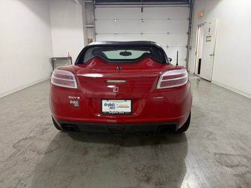 Used 2007 Saturn Sky Red Line image 5