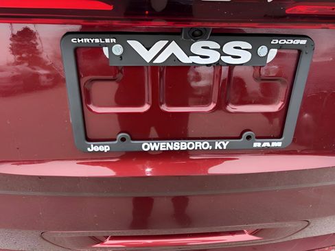 Used 2024 Kia Carnival LX image 5