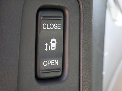 Certified 2025 Honda Odyssey EX-L image 13