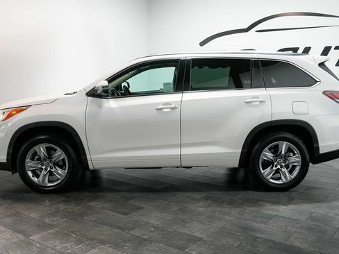 Used 2016 Toyota Highlander Limited FWD image 3