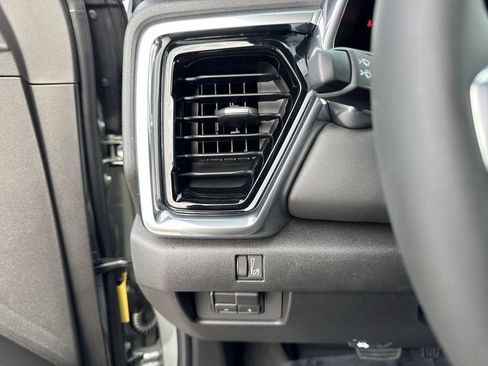 Used 2026 GMC Canyon Elevation w/ Convenience Package RWD image 25