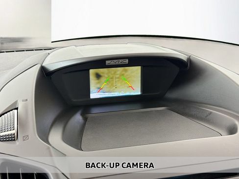 Used 2018 Ford Escape SE AWD/4WD image 3