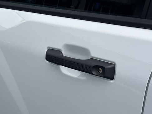 New 2026 Ford Maverick XLT image 28