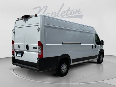 Used 2025 RAM ProMaster 3500 w/ Convenience Group FWD image 8