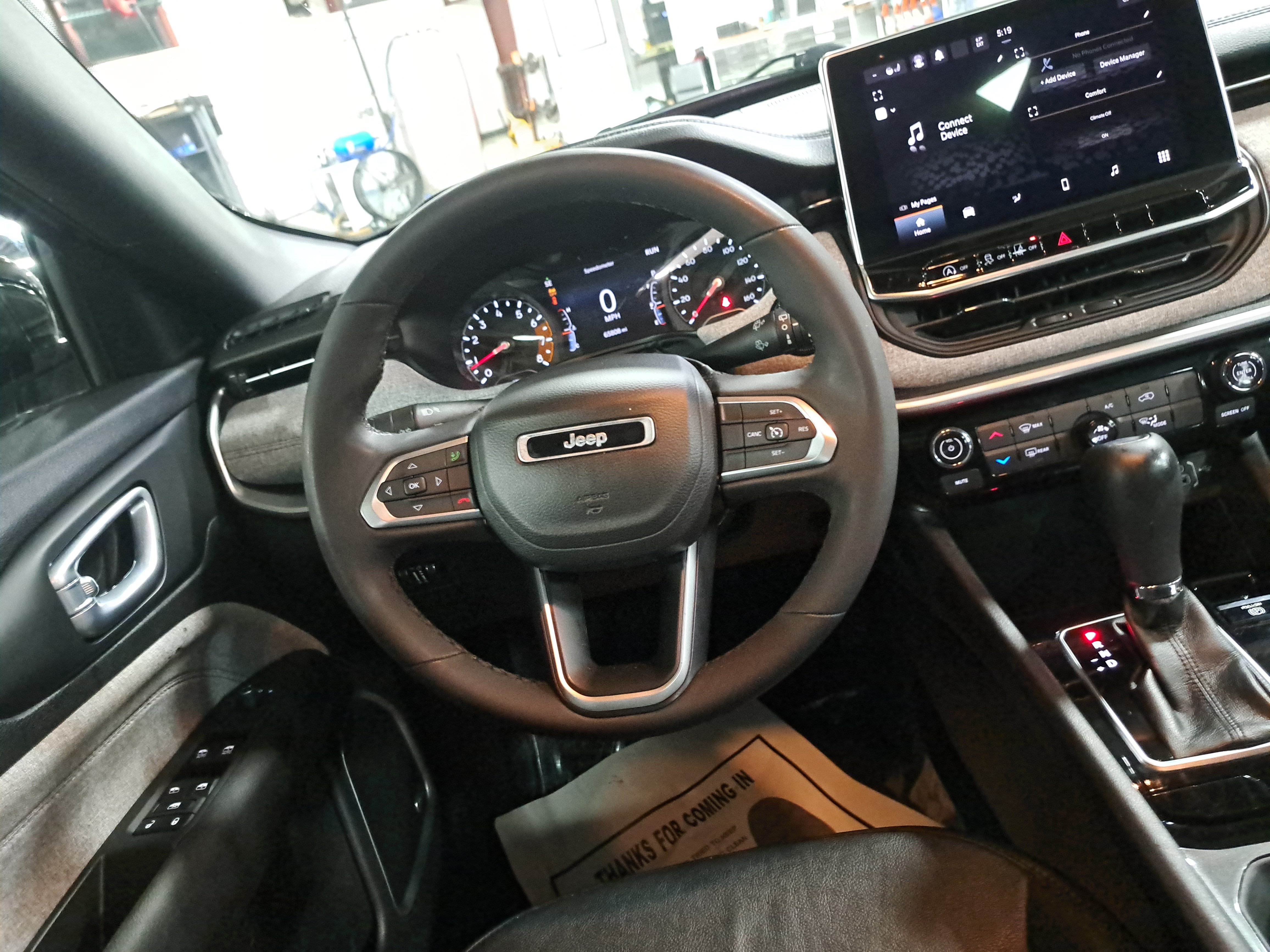Used 2023 Jeep Compass Latitude w/ Sun and Sound Group AWD/4WD image 36