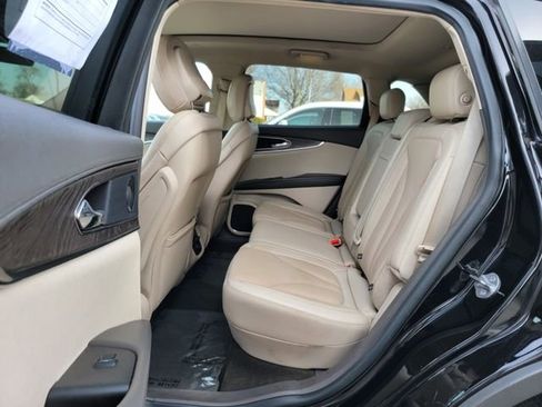 Used 2020 Lincoln Nautilus Reserve image 20