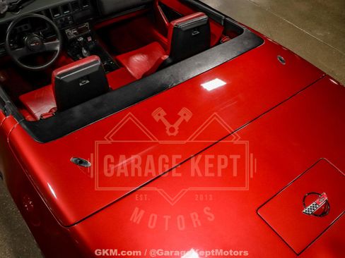 Used 1986 Chevrolet Corvette Convertible image 31