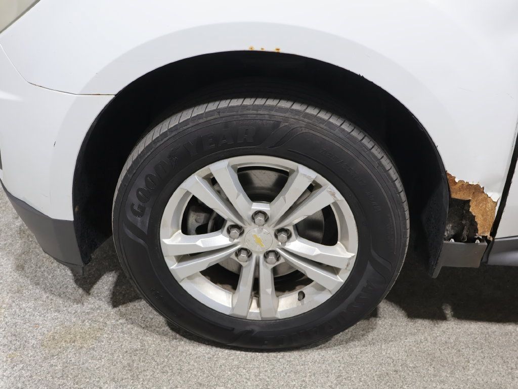 Used 2013 Chevrolet Equinox LS FWD image 14