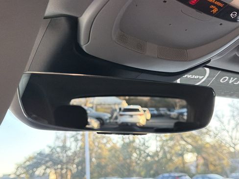 Certified 2023 Volvo XC60 B5 Plus w/ Protection Package image 27