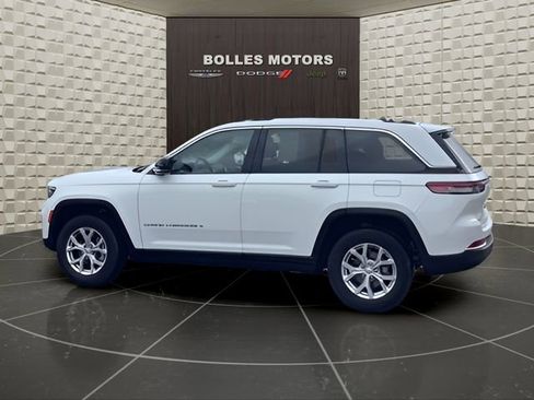 Certified 2023 Jeep Grand Cherokee Limited image 6