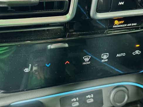 Certified 2026 Nissan Sentra SV w/ SV Convenience Package FWD image 23