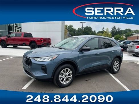 Used 2025 Ford Escape Active w/ Tech Pack #1 AWD/4WD image 1